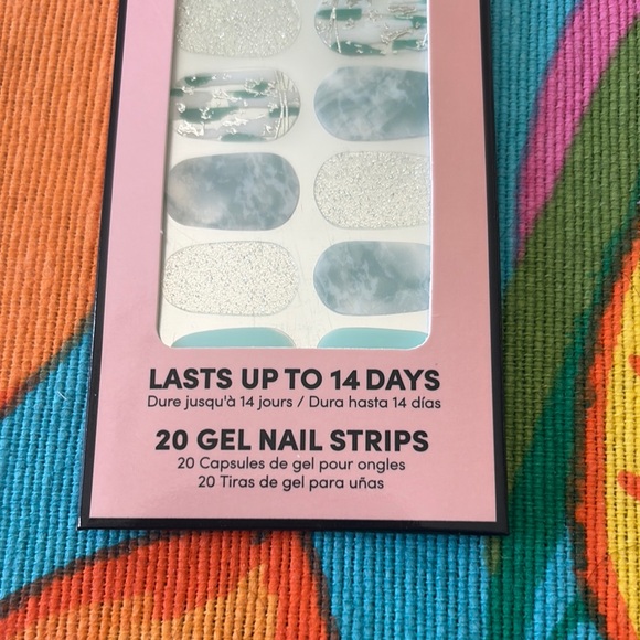 Dashing Diva Gloss Gel Nail Strips Desert Quartz - Picture 6 of 7